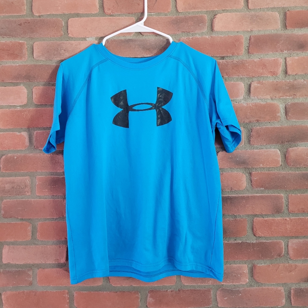 YXL under armour tshirt - 3 FOR 40$
